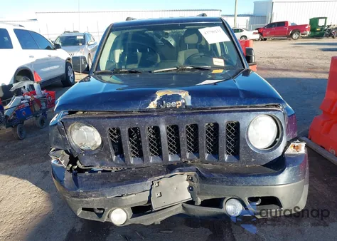 2017 Jeep Patriot Latitude 4X4 z USA, uszkodzony, nr VIN 1C4NJRFB5HD181598